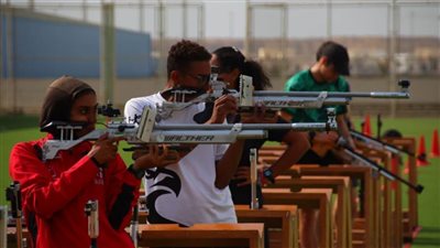 فعاليات مكثفة ونهار مزدحم بالتحضيرات.. والتارجت سبرنت يتصدر أجندة البطولة العالمية للرماية