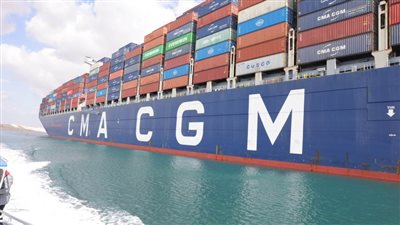 الفريق أسامة ربيع: قناة السويس جاهزة لاستقبال سفن الحاويات العملاقة