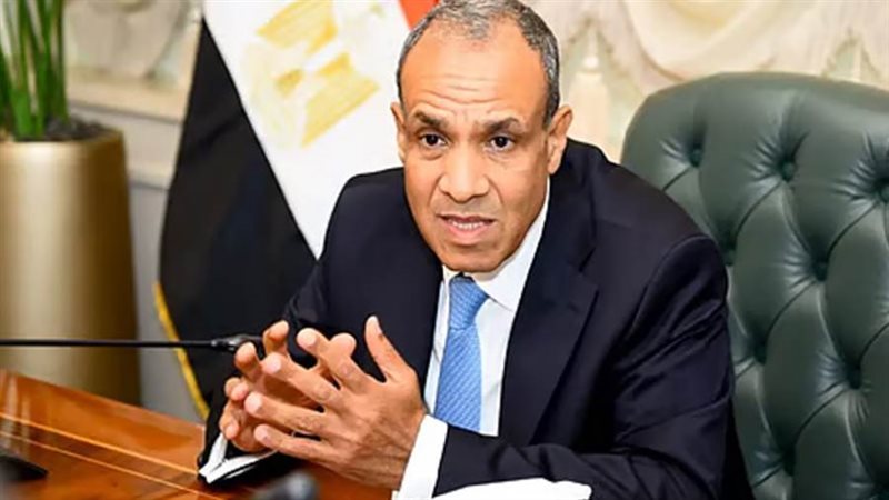 الدكتور بدر عبدالعاطي