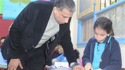 مدير تعليم الجيزة يشدد على الانضباط والارتقاء بمستوى الطلاب