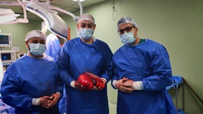 استئصال ورم سرطاني ضخم بالفخذ لمُسنّ مع الحفاظ على العصب والأوعية بتأمين بني سويف
