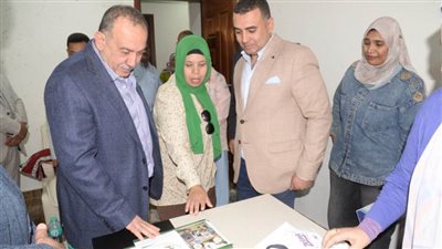 محافظ أسيوط يتفقد حاضنة سيدات الأعمال ويدعم مشروعات ريادة الأعمال الاجتماعية وتمكين المرأة اقتصاديًا