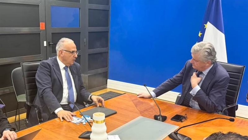 وزير الري يبحث مع