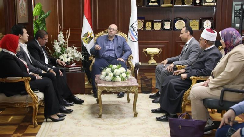 لقاء محافظ بنى سويف