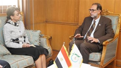  رئيس سلامة الغذاء يستقبل سفيرة جمهورية رومانيا بالقاهرة
