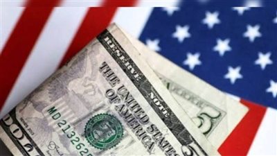 العجز التجاري الأمريكي يتقلص أكثر من المتوقع في أغسطس الماضي