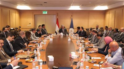 وزير السياحة والاثار يتابع المنظومة الجديدة للتاشيرات السياحية
