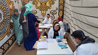 الكشف على 212 حالة بقافلة طبية مجانية لجامعة بنها بمنشأة ناصر