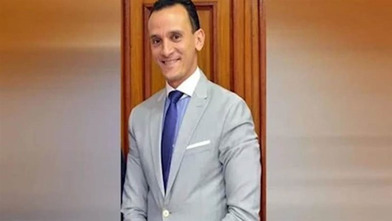 الدكتور عبدالخالق