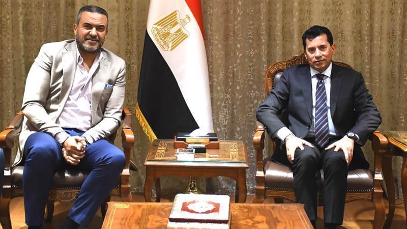 د. أشرف صبحى ومحمد