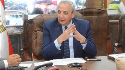 بالصور.. محافظ الغربية يتابع سير انتخابات مجلس النواب من مركز الطوارئ