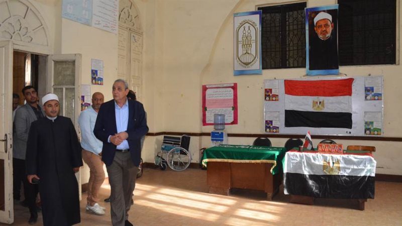 محافظ الغربية خلال