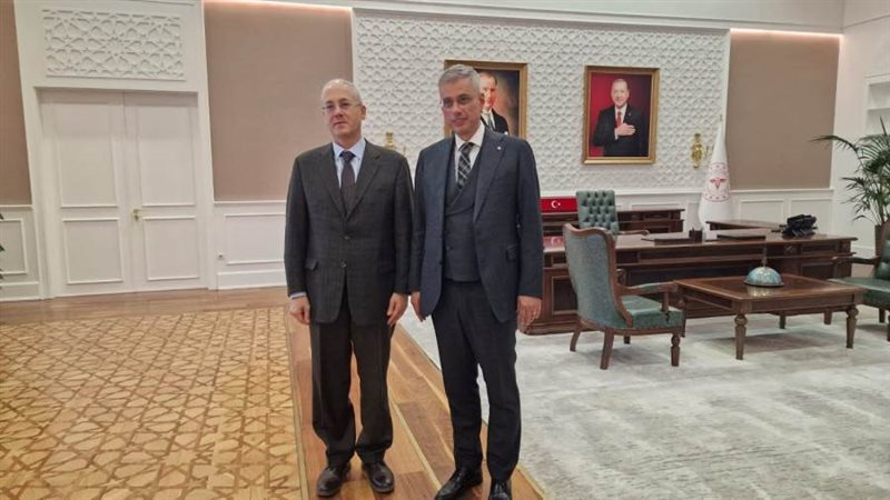 السفير المصري والوزير