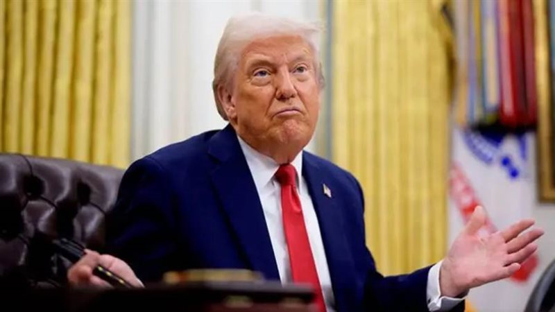 الرئيس الأمريكي دونالد