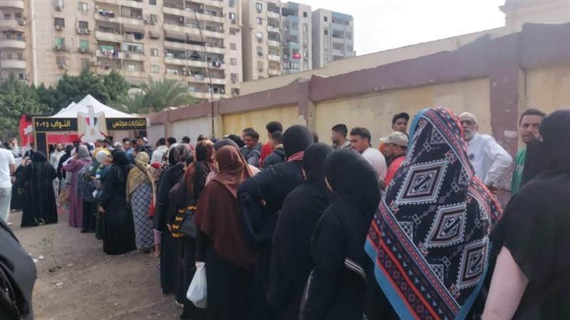 السيدات يتصدرن المشهد