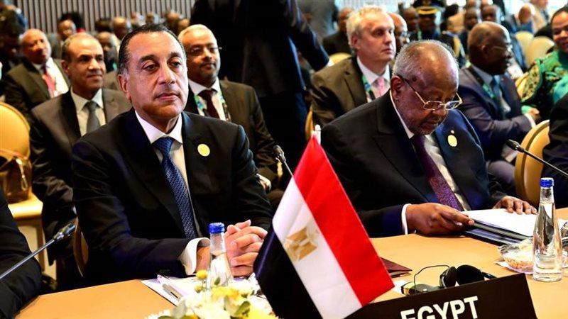 رئيس الوزراء يشارك