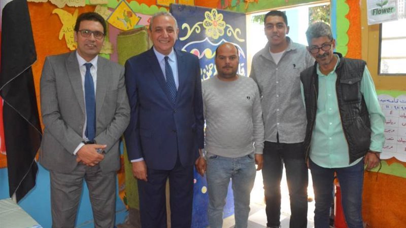 محافظ الغربية خلال