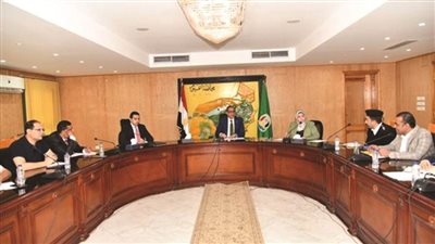 محافظ الفيوم يتابع آليات إعادة التوازن البيئي لبحيرة قارون وتزويدها بأنواع جديدة من الأسماك ‎