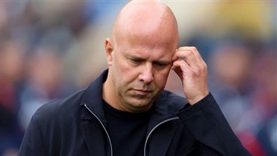 آمال ليفربول تصطدم بالإنجاز الذهبي.. و