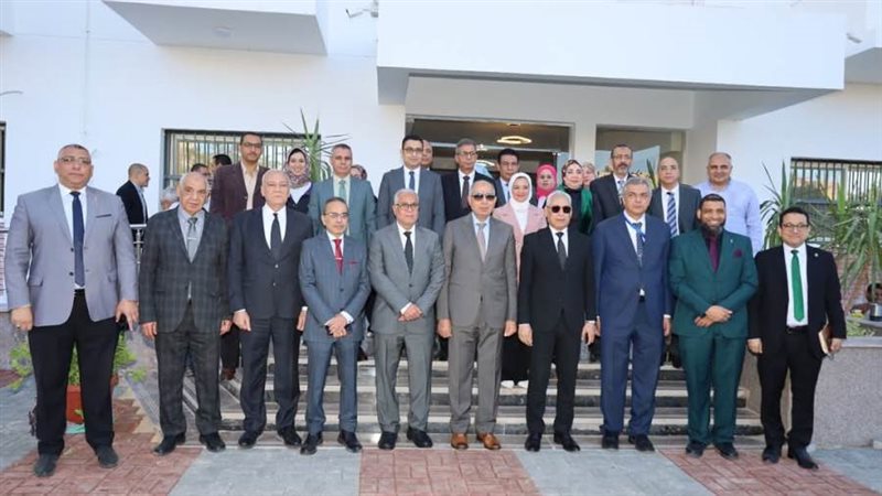 محافظ المنيا ورئيس