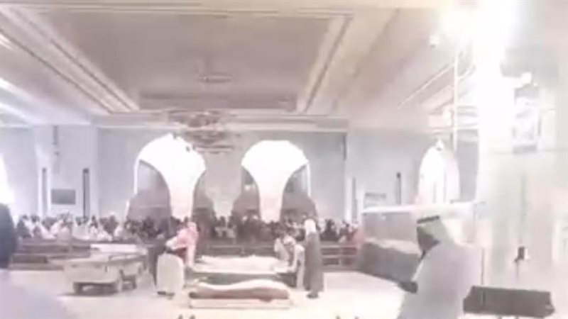 جنازة الزوجين وطفلهما