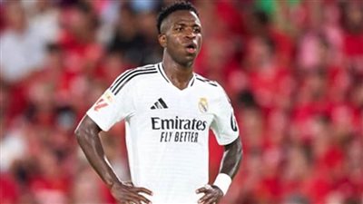 تقارير: فينيسيوس جونيور يوافق على تخفيض مطالبه المالية لتمديد عقده مع ريال مدريد