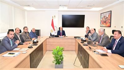  وزير الري يستعرض المسودة الأولية لروابط مستخدمي المياه تمهيدًا لاعتمادها قريبًا