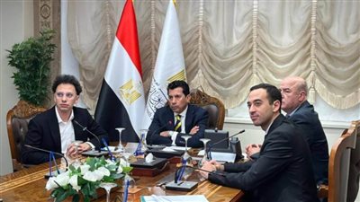 وزير الشباب والرياضة يطلق فاعلية 