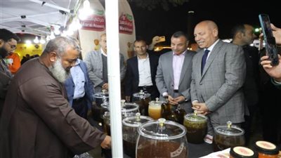 محافظ القاهرة يفتتح مهرجان العسل المصري الثامن بمشاركة 60 عارضًا