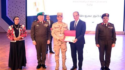 القوات المسلحة بالتعاون مع وزارة الاتصالات تحتفل بتخريج الدورة الأولى من برنامج التدريب المكثف 