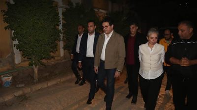 وزير الثقافة يتفقد موقع حريق «الكينج».. ويوجّه بتشديد إجراءات الحماية في مواقع التصوير