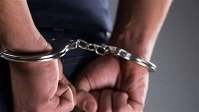 ضبط شخص لقيامه بإعادة نشر أخبار قديمة من صفحة وزارة الداخلية والزعم بكونها حديثة