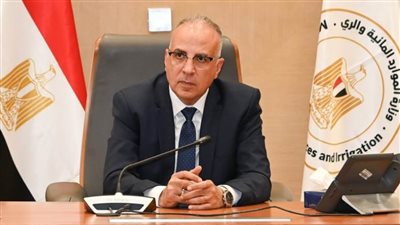 وزير الري يتفقد محطة أغادير لتحلية مياه البحر لأغراض الشرب والزراعة