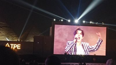 ديماش كودايبرجن يشعل مسرح بانوراما الأهرامات في ختام فعاليات 