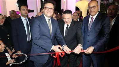 وزير الثقافة يفتتح «قصر ثقافة الغردقة» بعد تطويره