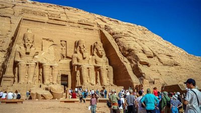 معلومات الوزراء يرصد أحدث توقعات وكالة فيتش الأمريكية لأداء قطاع السياحة المصري خلال عام 2026