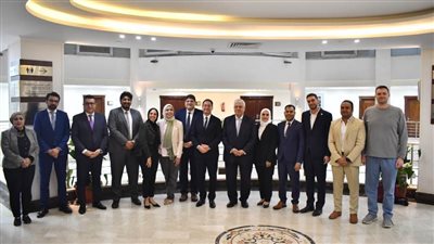 وزير التعليم العالي يلتقي طلاب منح الدكتوراه المشتركة مع فرنسا