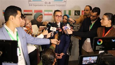 وزير الاستثمار: نعمل لرفع حجم التجارة بين دول الثماني لـ500 مليار دولار بحلول 2030