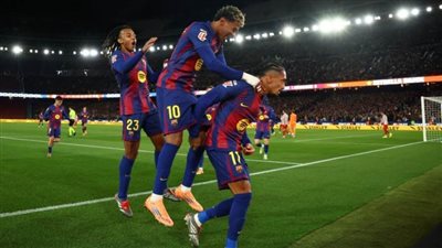 برشلونة يسحق الروخيبلانكوس في 