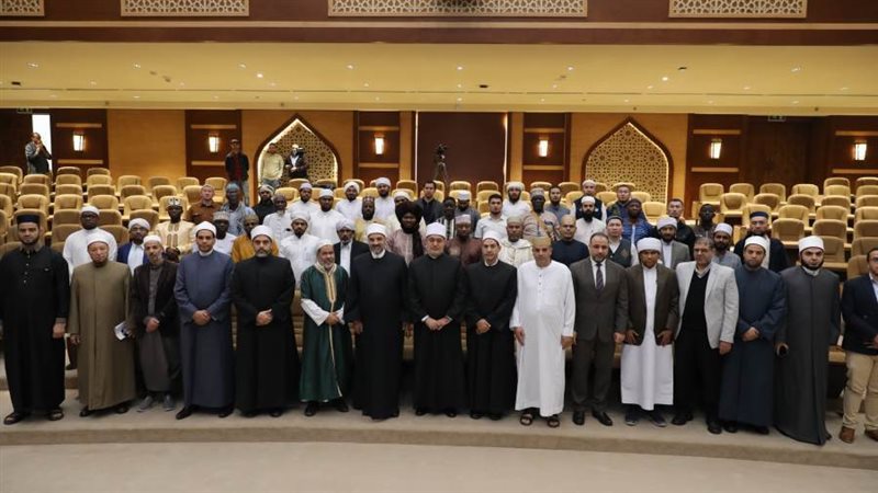 لقاء المفتي مع المتدربين