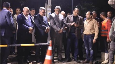 محافظ الجيزة يتفقد ميدانياً أعمال إصلاح الكسر المفاجئ لخط المياه بشارع ربيع الجيزي