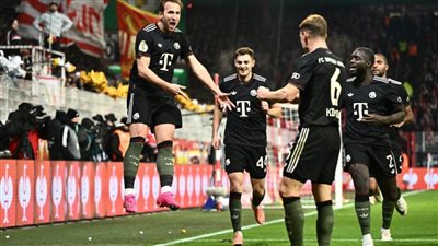 بايرن يفلت من 