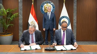 إطلاق أول مشروع مصري لوقود الطائرات المستدام: البترول توقع عقد رخصة الإنتاج مع 