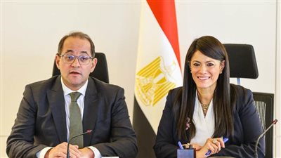 وزيرة التخطيط والتعاون الدولي تبحث مع وزير المالية سبل تعزيز استقرار الاقتصاد الكلي