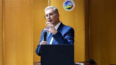 وزير البترول والثروة المعدنية يلتقي كوادر هيئة الثروة المعدنية والصناعات التعدينية