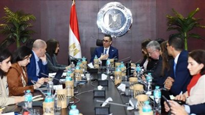 وزير الاستثمار يلتقي بعثة صندوق النقد الدولي ويستعرض الرؤية الإصلاحية 