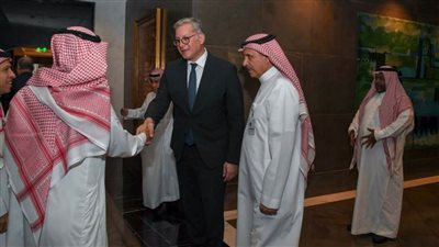 وزير البترول يبحث التعاون في مجال البتروكيماويات مع شركة سابك السعودية