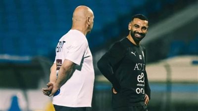 صلاح في صراع مع سلوت والعميد يدخل على الخط برسالة دعم قوية