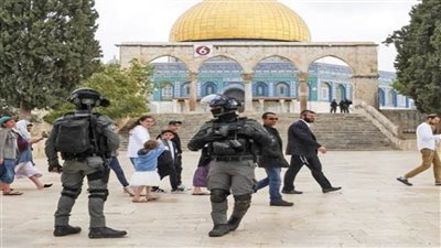 مستوطنون يقتحمون باحات المسجد الأقصى.. والاحتلال الإسرائيلي يعتقل 5 فلسطينيين