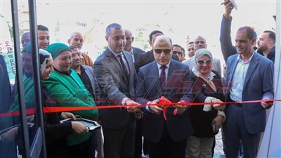 محافظ كفر الشيخ يفتتح معرض 